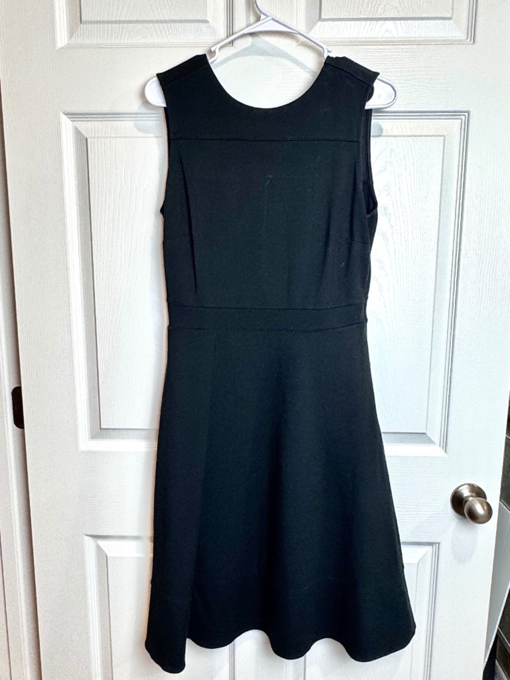 Lands End Sleeveless Fit & Flare Black Dress Stretch Pockets Midi Size 8